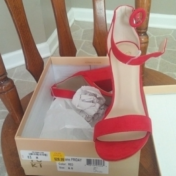 Block Heels never worn - Picture 3 of 3